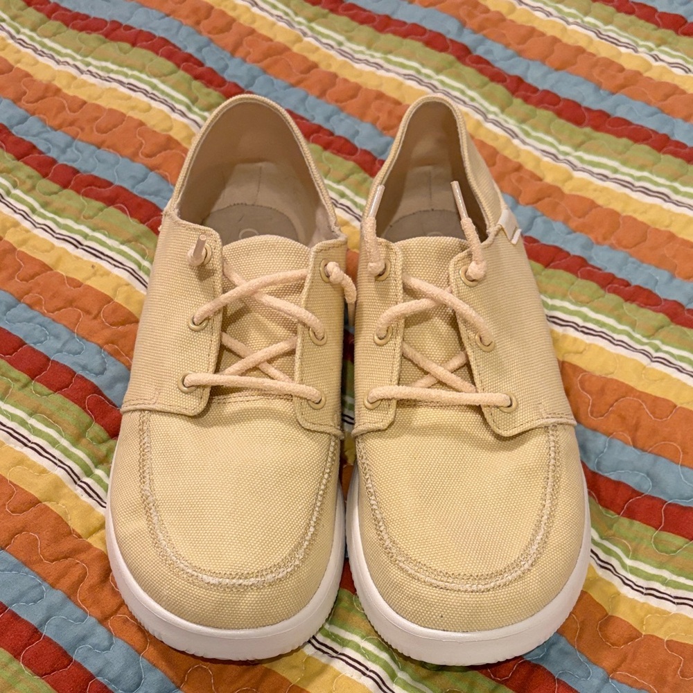 Chaco pale yellow Canvas Shoes